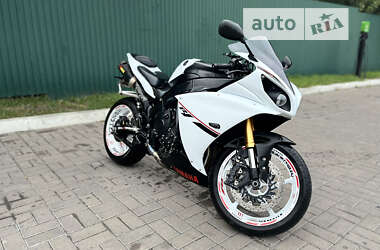 Спортбайк Yamaha YZF R1 2013 в Киеве