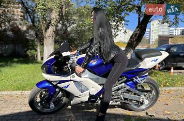 Спортбайк Yamaha YZF R1 1998 в 