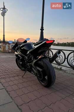 Спортбайк Yamaha YZF R1 2004 в 