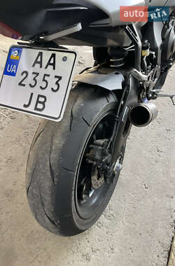 Спортбайк Yamaha YZF R1 2023 в 