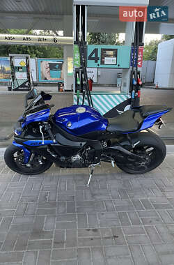 Спортбайк Yamaha YZF R1 2016 в 