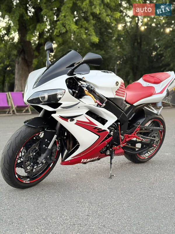 Спортбайк Yamaha YZF R1 2007 в Харькове фото 3 Спортбайк Yamaha YZF R1 2007 в Харькове