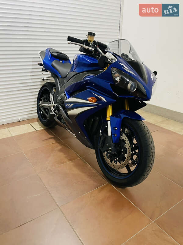 Спортбайк Yamaha YZF R1 2008 в 