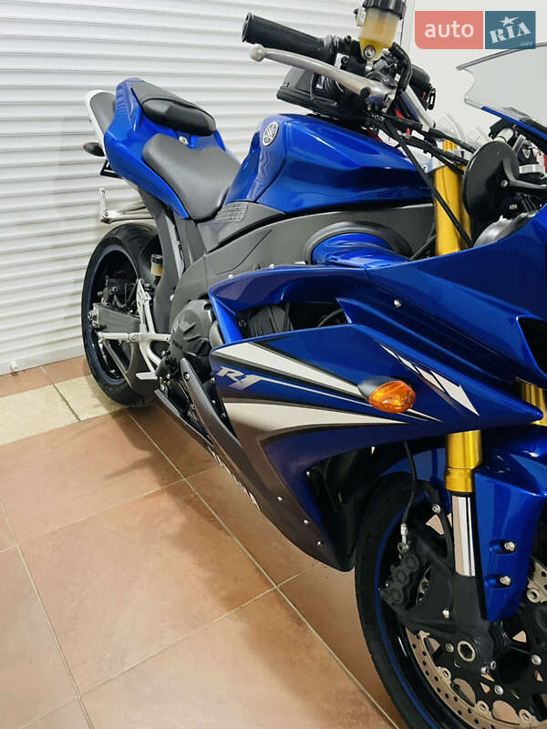 Спортбайк Yamaha YZF R1 2008 в Киеве