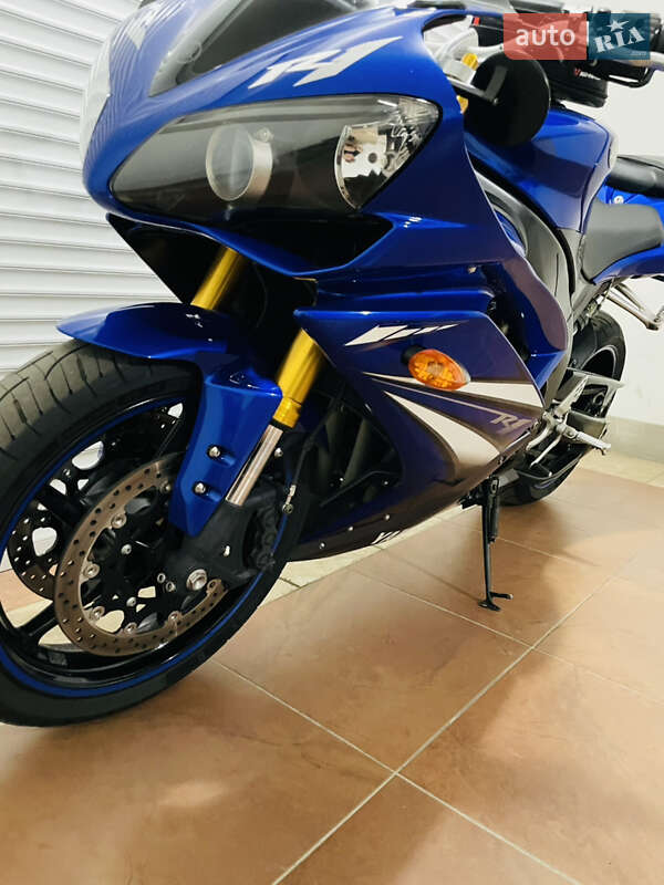 Спортбайк Yamaha YZF R1 2008 в Киеве