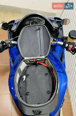 Спортбайк Yamaha YZF R1 2008 в 