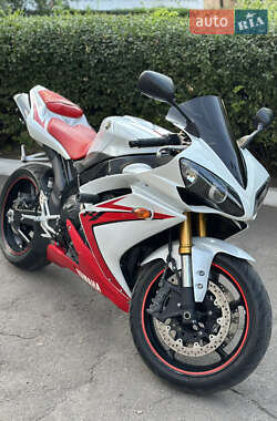 Спортбайк Yamaha YZF R1 2007 в Днепре