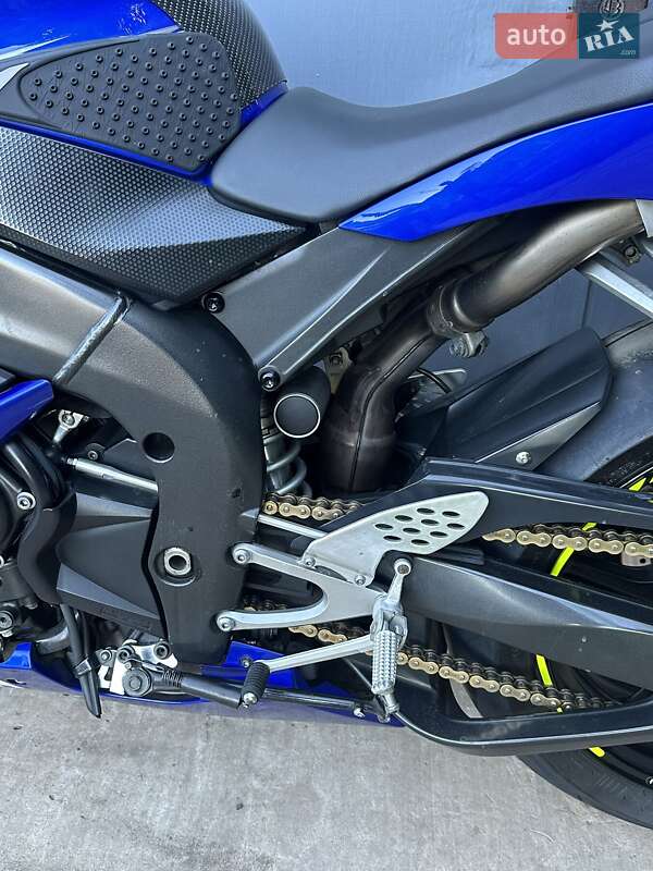 Спортбайк Yamaha YZF R1 2004 в Каневе