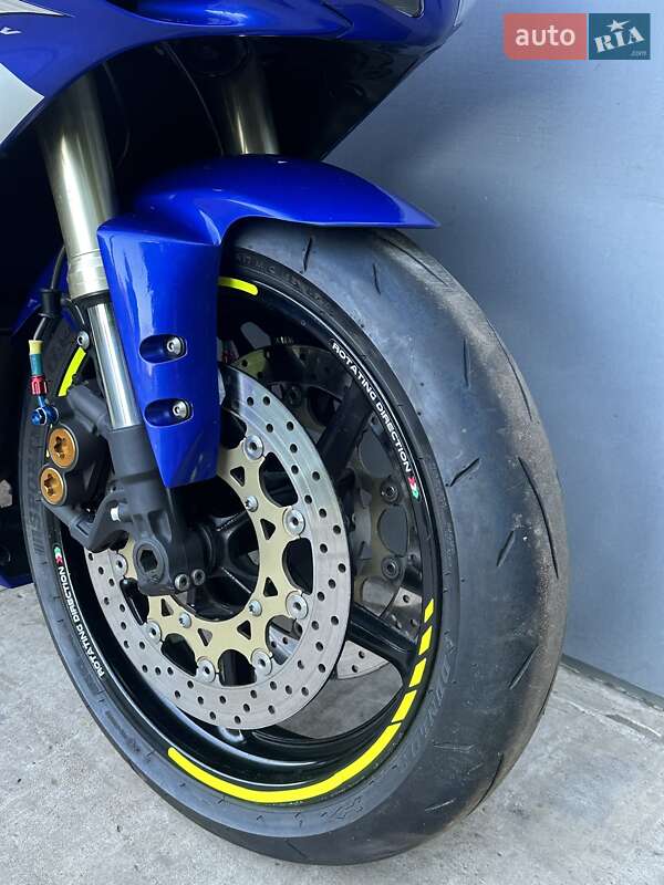 Спортбайк Yamaha YZF R1 2004 в Каневе