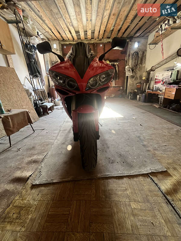 Спортбайк Yamaha YZF R1 2007 в Полтаві фото 6 Спортбайк Yamaha YZF R1 2007 в Полтаві