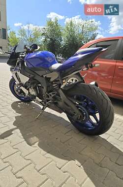 Спортбайк Yamaha YZF R1 2015 в 