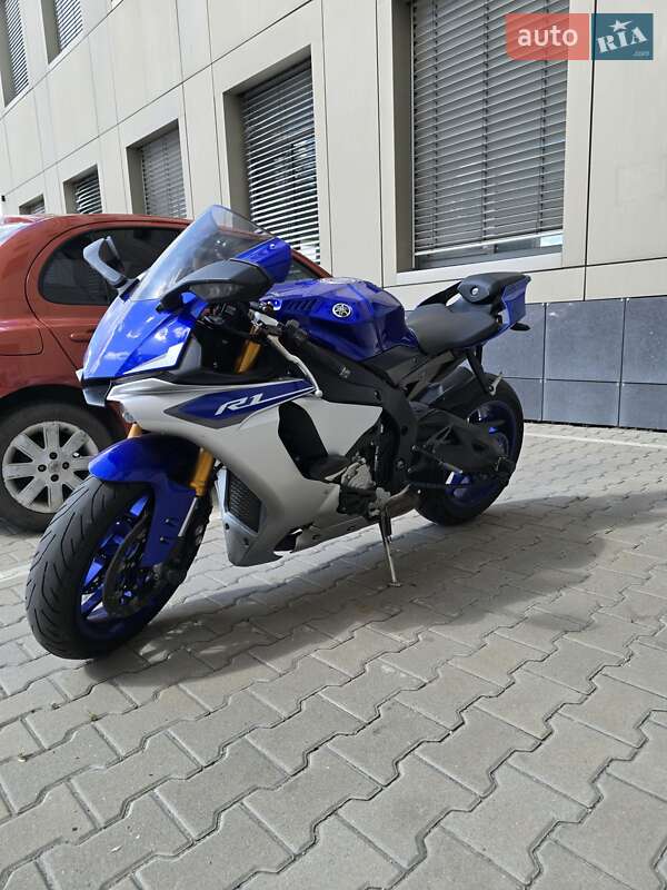 Спортбайк Yamaha YZF R1 2015 в Харькове