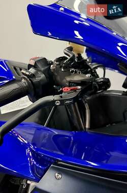 Спортбайк Yamaha YZF R1 2022 в 