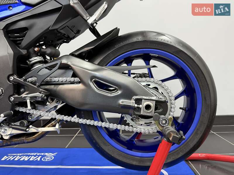 Спортбайк Yamaha YZF R1 2022 в Кропивницком