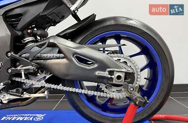 Спортбайк Yamaha YZF R1 2022 в 