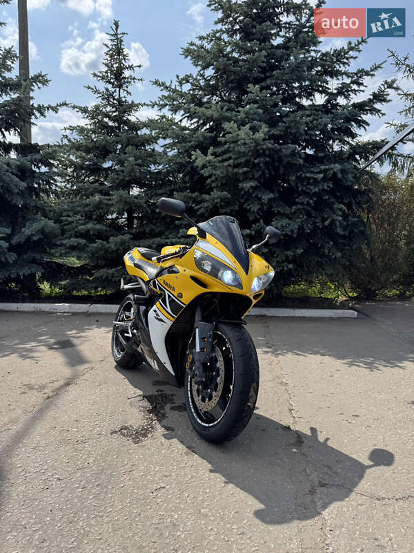 Спортбайк Yamaha YZF R1 2005 в Богодухіву