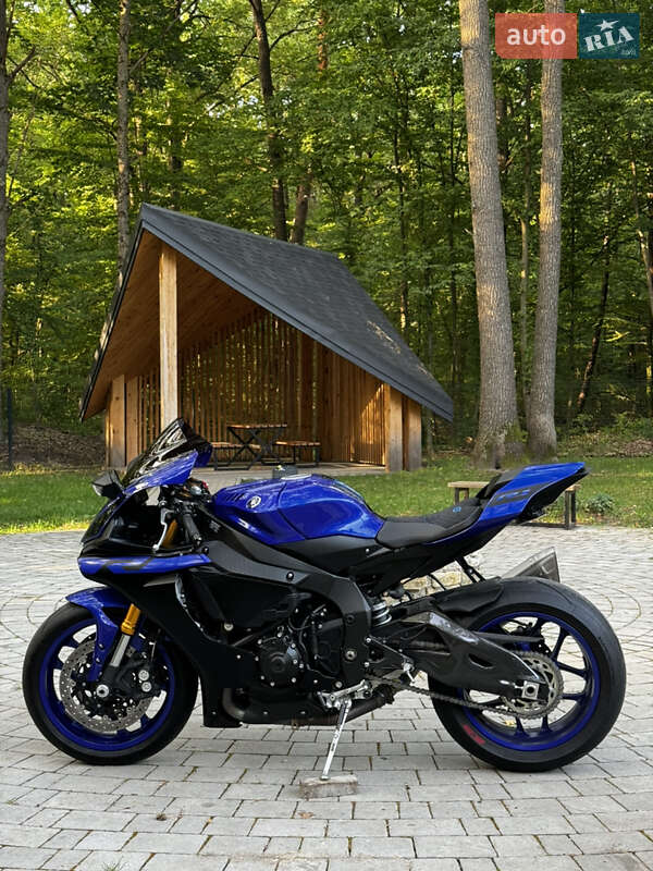 Спортбайк Yamaha YZF R1 2019 в Золочеві