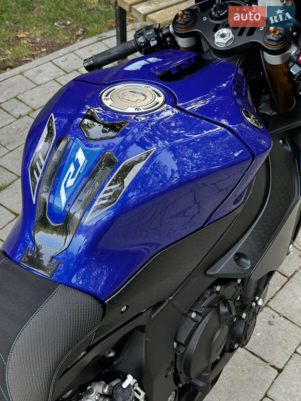Спортбайк Yamaha YZF R1 2019 в Золочеві