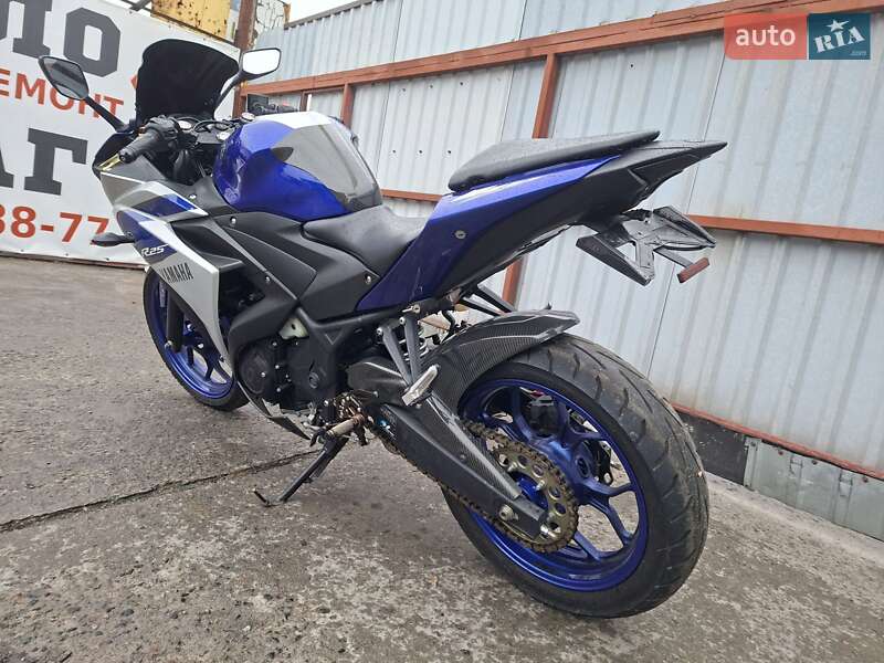 Спортбайк Yamaha YZF-R25 2015 в Дніпрі