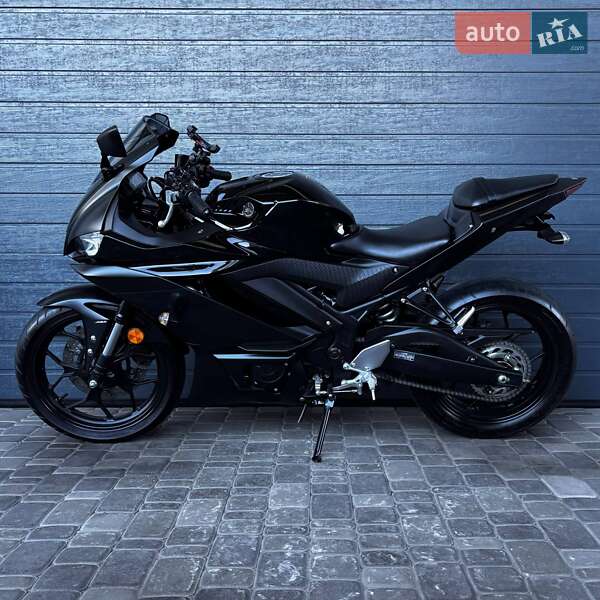 Мотоцикл Без обтекателей (Naked bike) Yamaha YZF-R3 2021 в Белой Церкви фото 6 Мотоцикл Без обтекателей (Naked bike) Yamaha YZF-R3 2021 в Белой Церкви