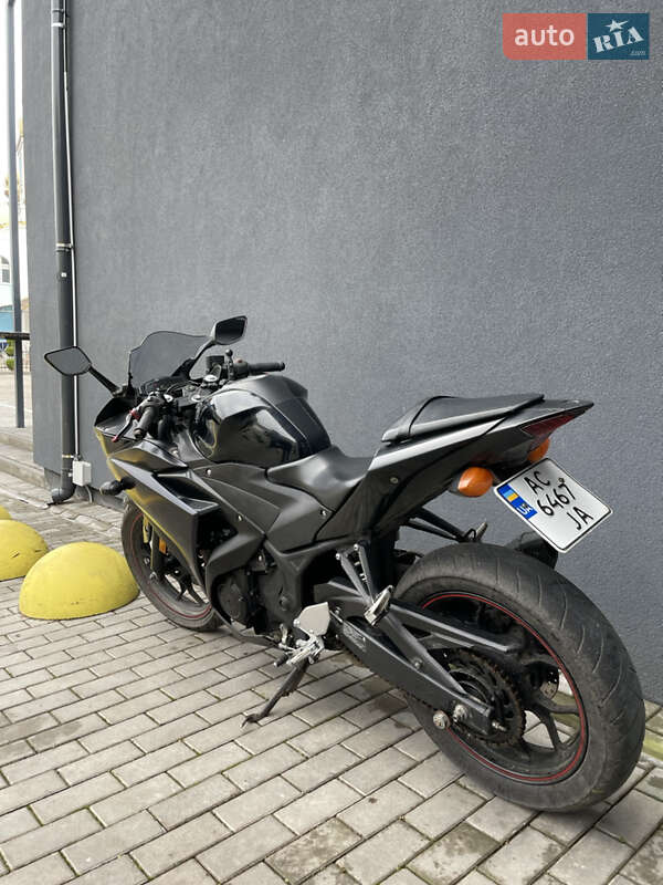 Спортбайк Yamaha YZF-R3 2015 в Луцьку фото 11 Спортбайк Yamaha YZF-R3 2015 в Луцьку