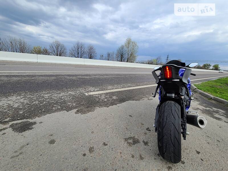 Спортбайк Yamaha YZF R6 2020 в Киеве
