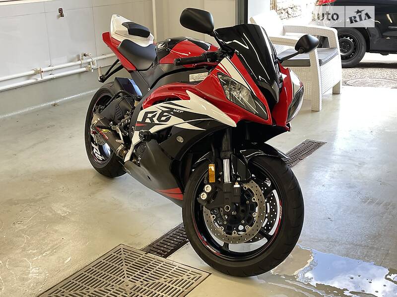 Спортбайк Yamaha YZF R6 2015 в Одессе