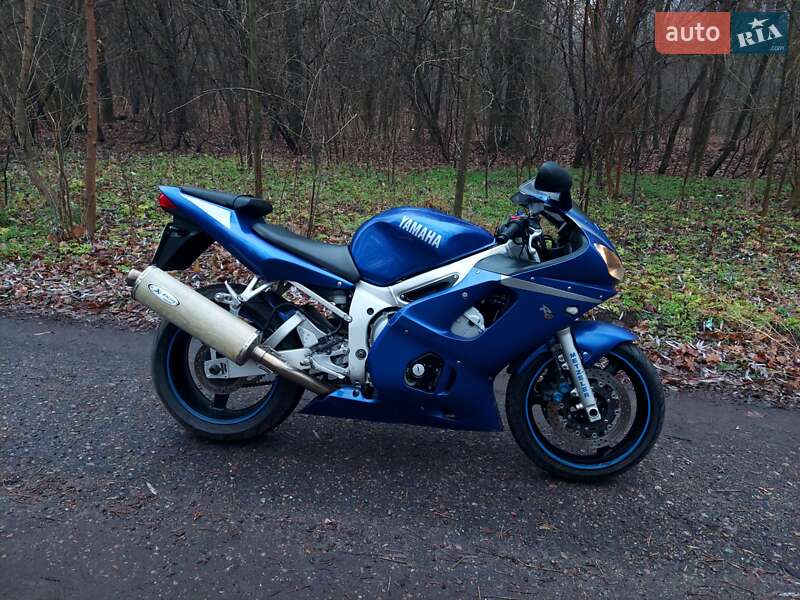 Спортбайк Yamaha YZF R6 2000 в Первомайске