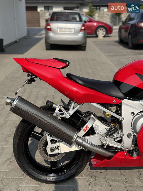 Спортбайк Yamaha YZF R6 2001 в Рівному