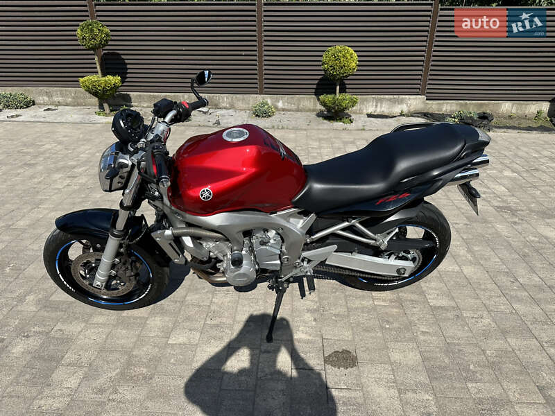 Мотоцикл Классик Yamaha YZF R6 2004 в Мостиске