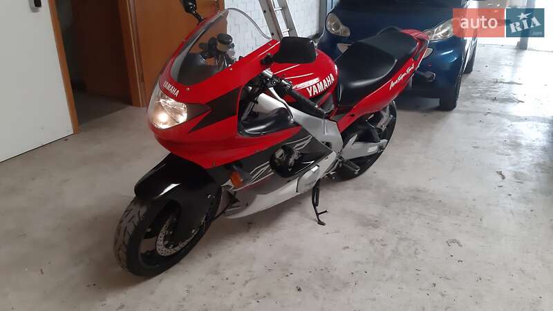 Спортбайк Yamaha YZF R6 2000 в Києві