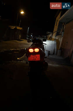 Спортбайк Yamaha YZF R6 2002 в 
