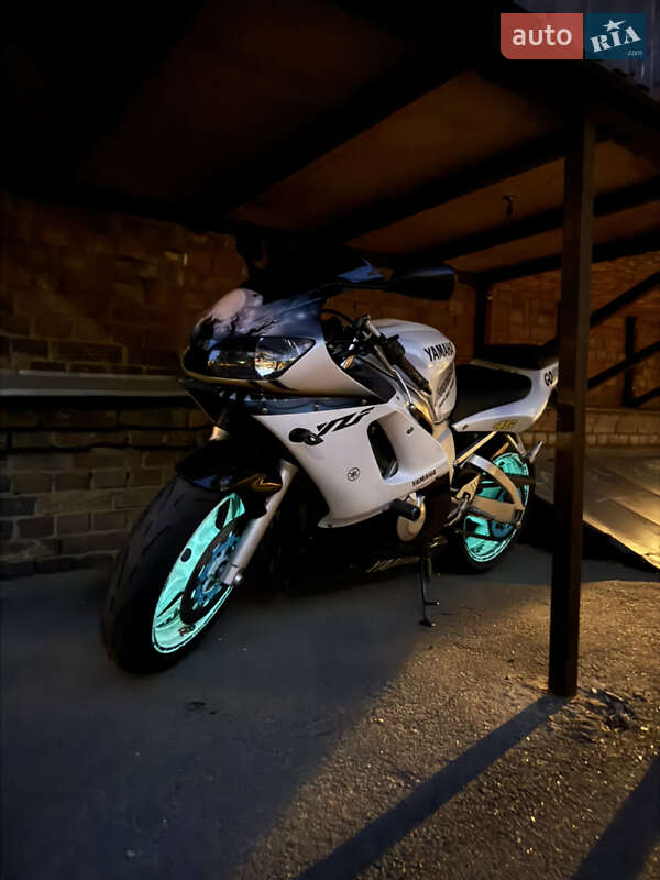 Спортбайк Yamaha YZF R6 2002 в Киеве фото 5 Спортбайк Yamaha YZF R6 2002 в Киеве