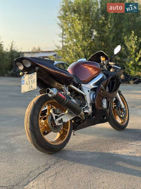 Спортбайк Yamaha YZF R6 2002 в Киеве фото 2 Спортбайк Yamaha YZF R6 2002 в Киеве