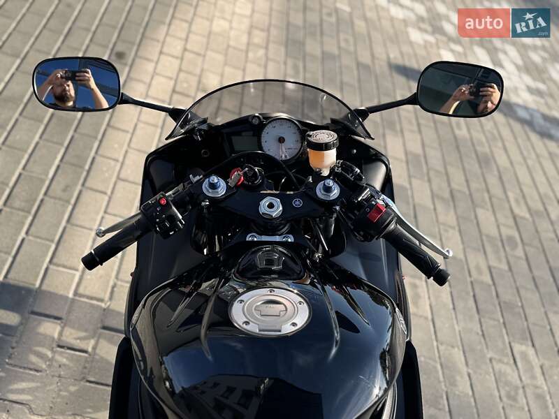Спортбайк Yamaha YZF R6 2005 в Ровно