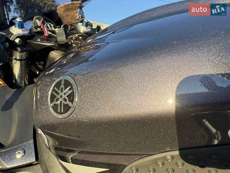 Спортбайк Yamaha YZF R6 2004 в Киеве