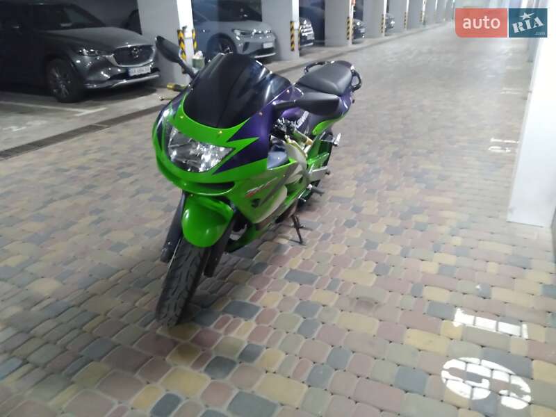 Спортбайк Yamaha YZF R6 2000 в Києві