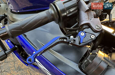 Спортбайк Yamaha YZF R6 2005 в 