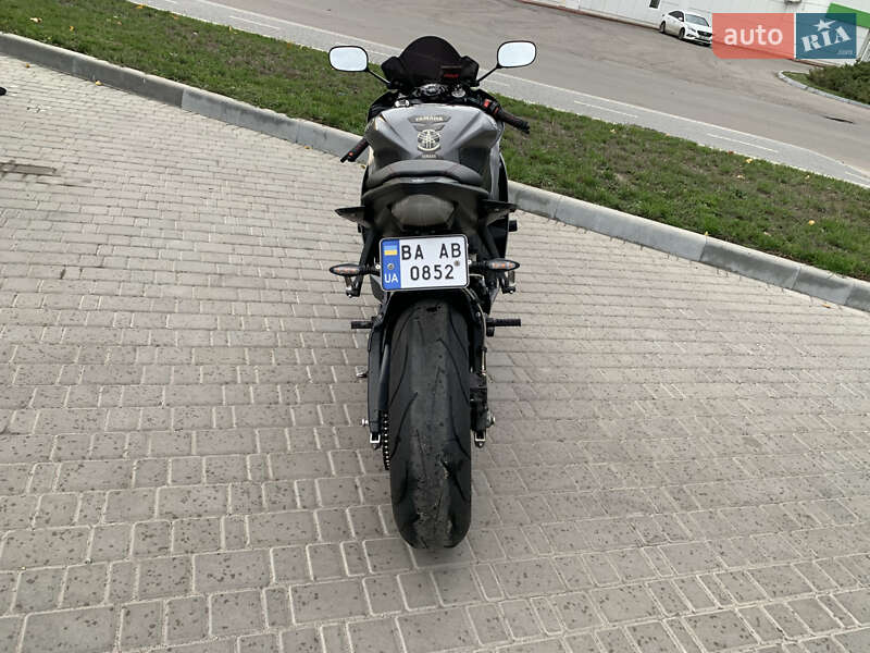 Спортбайк Yamaha YZF R6 2014 в Кропивницькому фото 14 Спортбайк Yamaha YZF R6 2014 в Кропивницькому