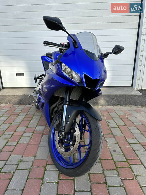 Спортбайк Yamaha YZF 2021 в Одессе