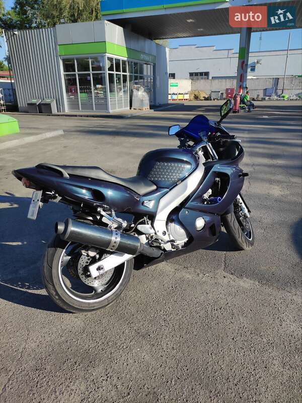 Мотоцикл Спорт-туризм Yamaha YZF 2001 в Лубнах
