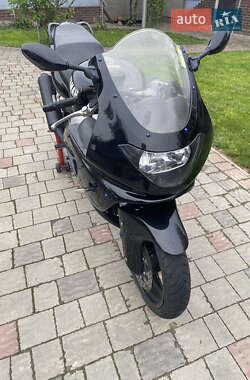 Мотоцикл Спорт-туризм Yamaha YZF 1998 в 
