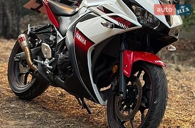Спортбайк Yamaha YZF 2016 в Николаеве