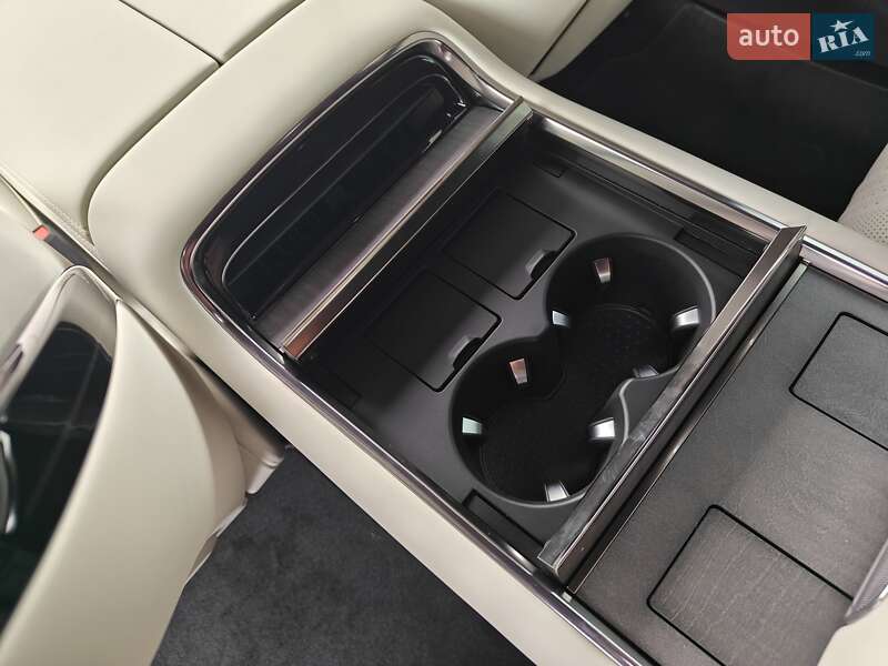 Седан YangWang U7 2025 в Києві