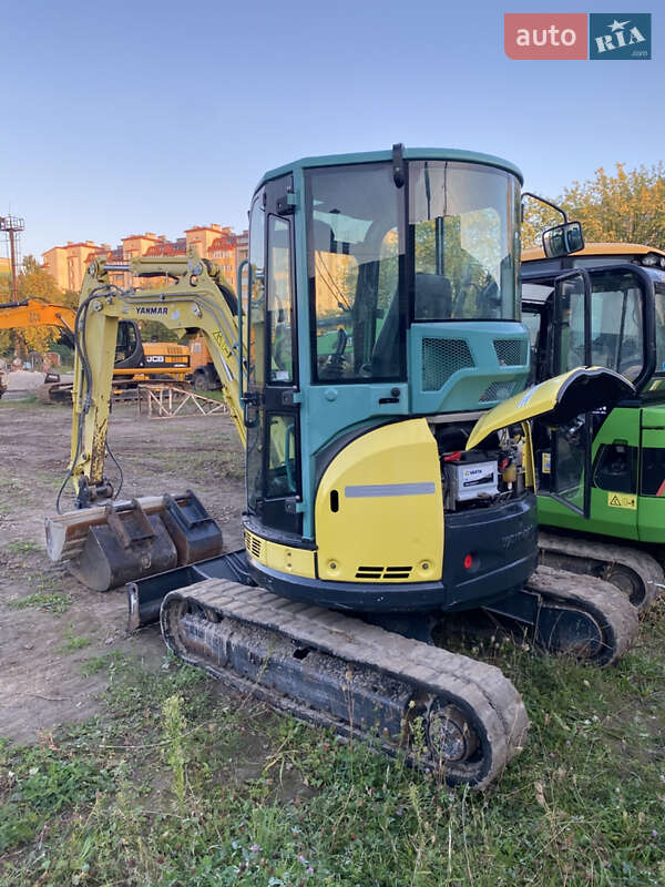 Yanmar VIO33 2012