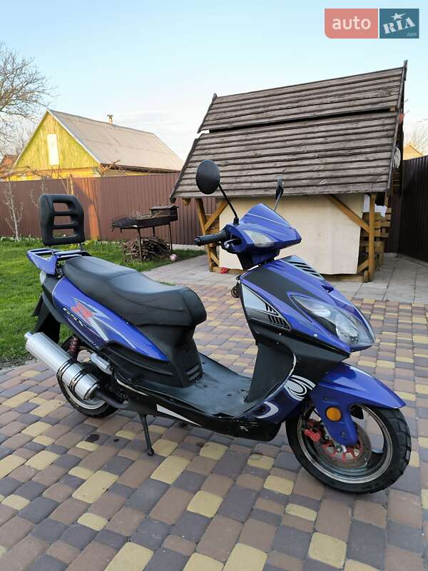 Скутер YiBen YB150T-15D 2013 в Миргороде