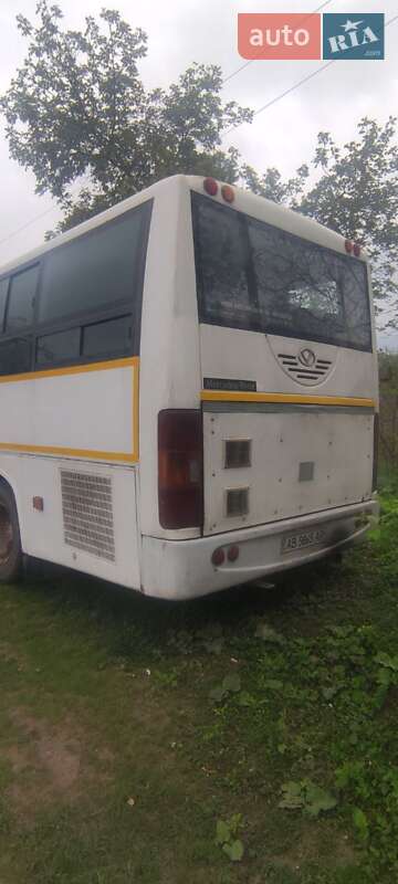 Туристический / Междугородний автобус Youyi ZGT 6831 2007 в Жмеринке