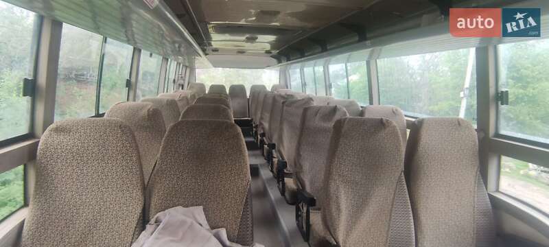 Туристический / Междугородний автобус Youyi ZGT 6831 2007 в Жмеринке