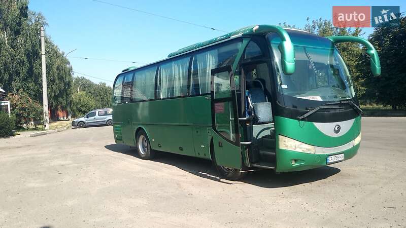 Туристический / Междугородний автобус YUTONG 6831 2008 в 