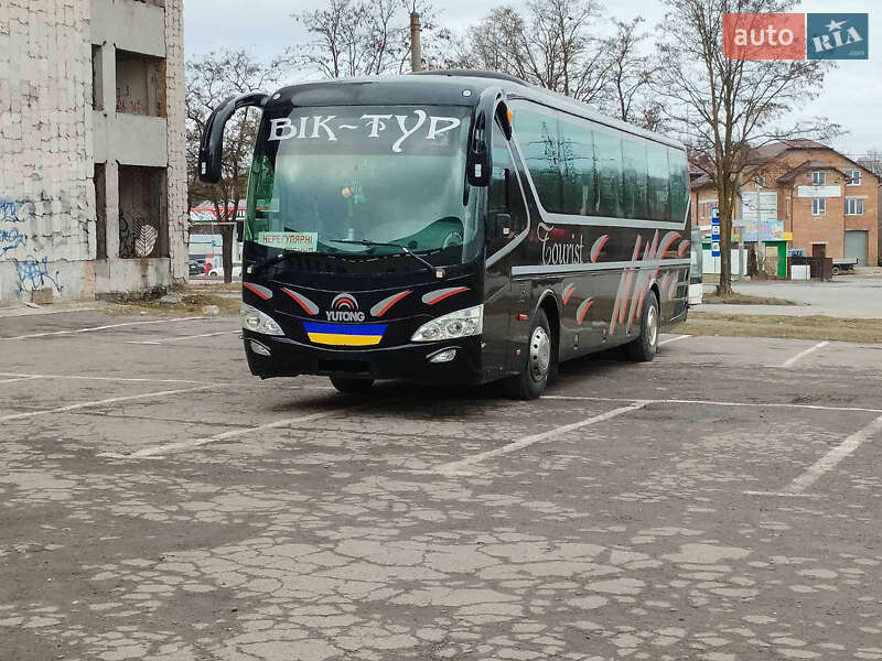 Туристический / Междугородний автобус YUTONG ZK 6119HA 2006 в Тернополе